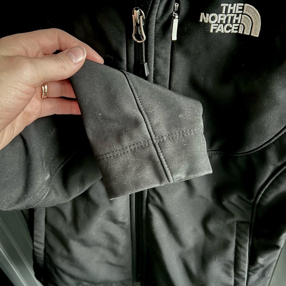 North Face Apex Jacket - Picture 6 of 8
